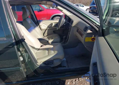 1998 Volvo S70 Glt из США, поврежденный, VIN YV1LS5647W2415564